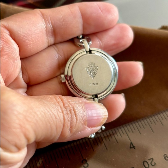 GUCCI Vintage Interchangeable bezel watch in working condition / with pouch - Picture 9 of 11